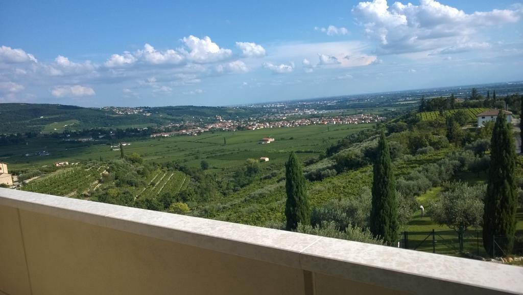 Villa Oleandri San Pietro in Cariano Bagian luar foto